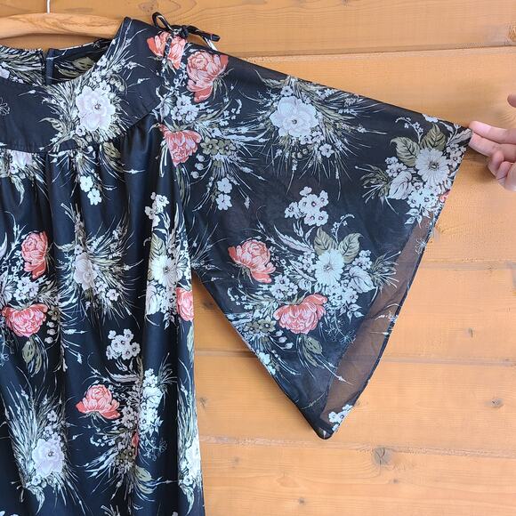 Vintage Black Floral Flare Sleeve Midi Dress Zip Back Bow Shoulder MCM Cottage - Picture 5 of 5